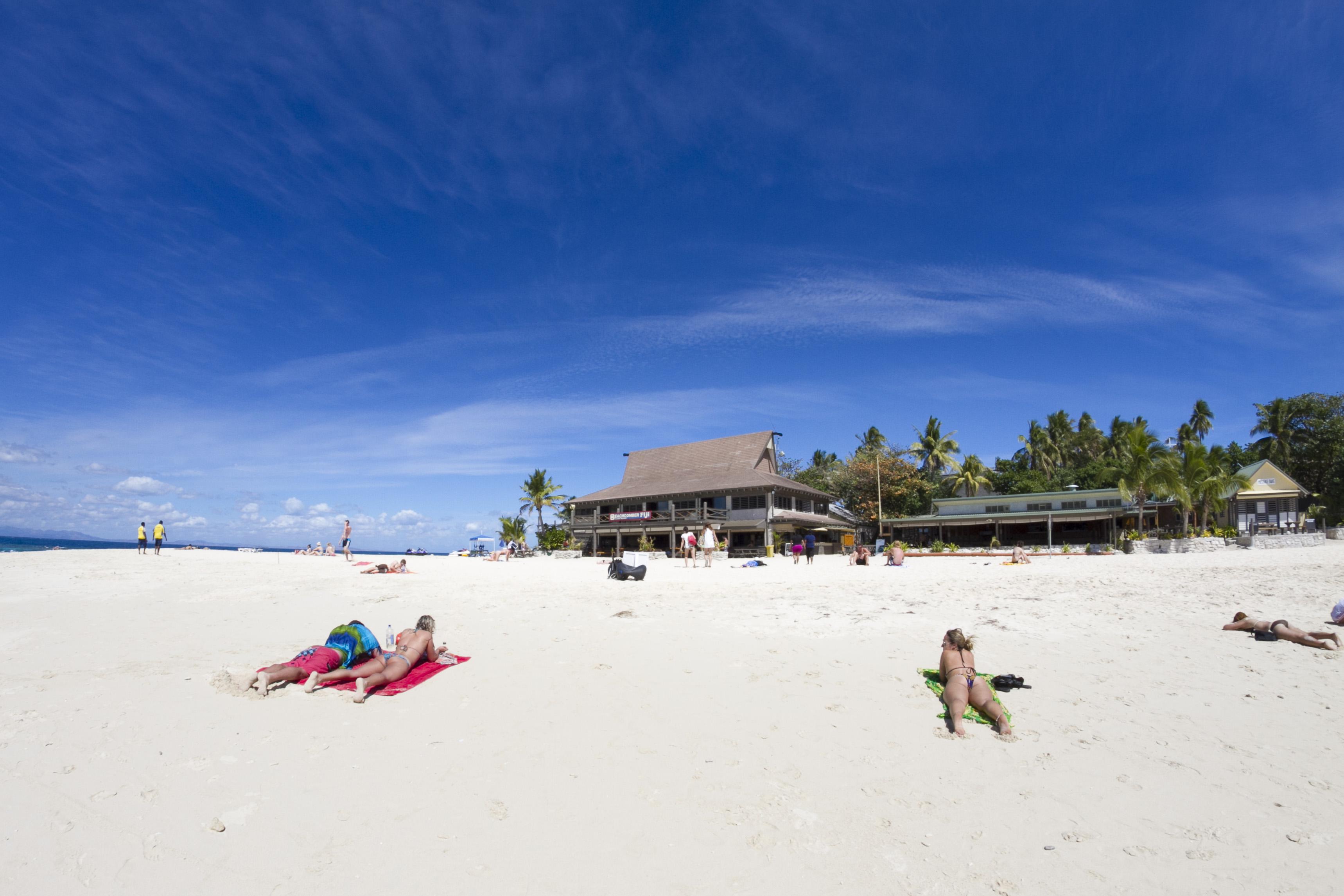 Beachcomber Island Resort Экстерьер фото