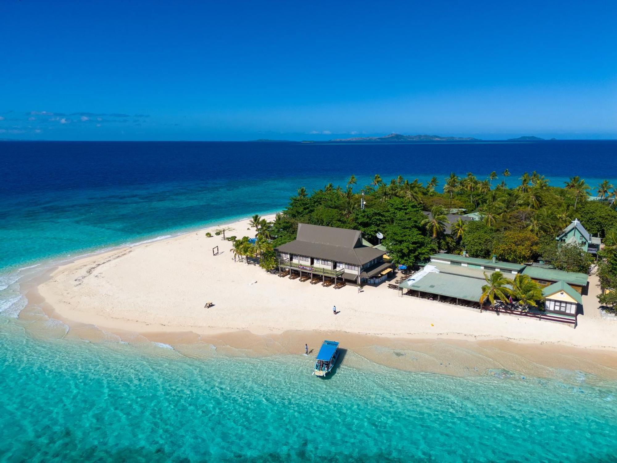 Beachcomber Island Resort Экстерьер фото
