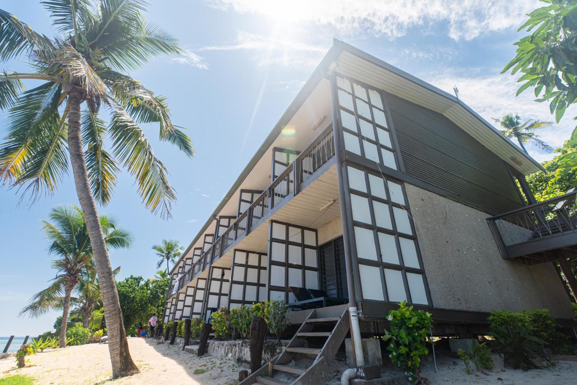 Beachcomber Island Resort Экстерьер фото